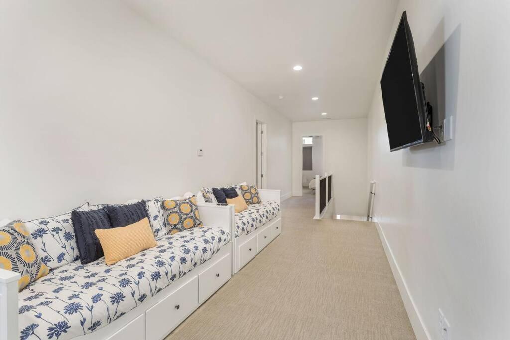 Villa 17 - 4 Bedroom! Year Round Heated Pool & Hot Tub! Games! Golf! Tennis! เซนต์ จอร์จ ภายนอก รูปภาพ